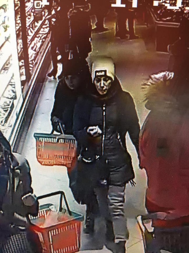 У Луцьку орудує група кишенькових злодіїв: опублікували фото