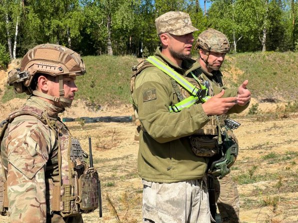 Як прикордонники Волинського загону тренуються перед ротацією на фронт. ВІДЕО