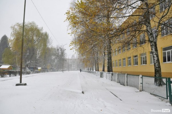 Фото снігу в Луцьку
