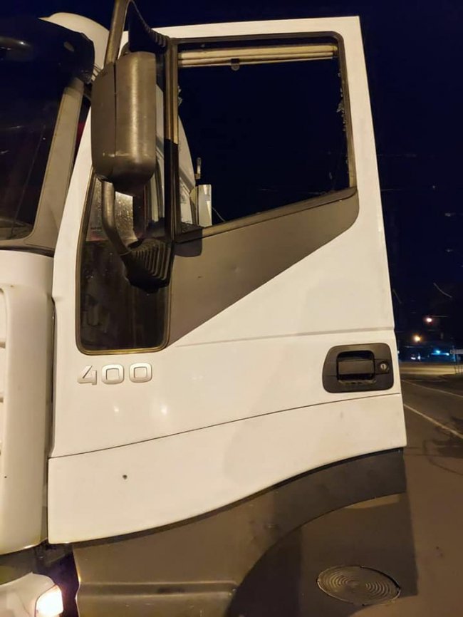 П'яні підприємці та «тітушки» влаштували провокації біля Центрального ринку, – муніципали. ВІДЕО