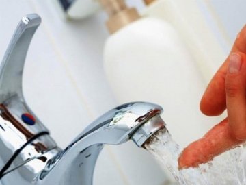 Через аварію у Луцьку 12 багатоповерхівок залишилися без гарячої води