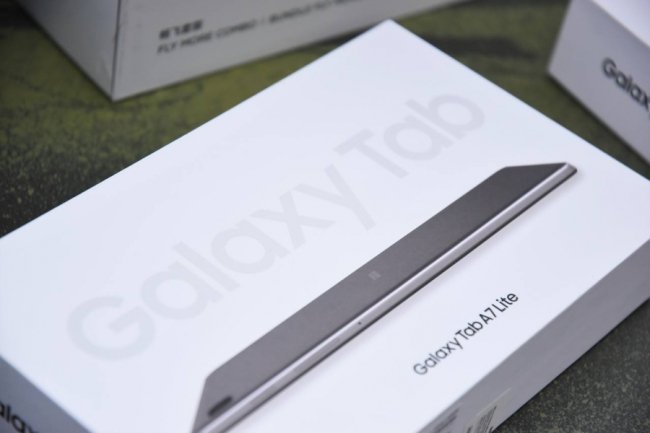 Луцьк передав воїнам тероборони 4 позашляховики та техніку. ФОТО