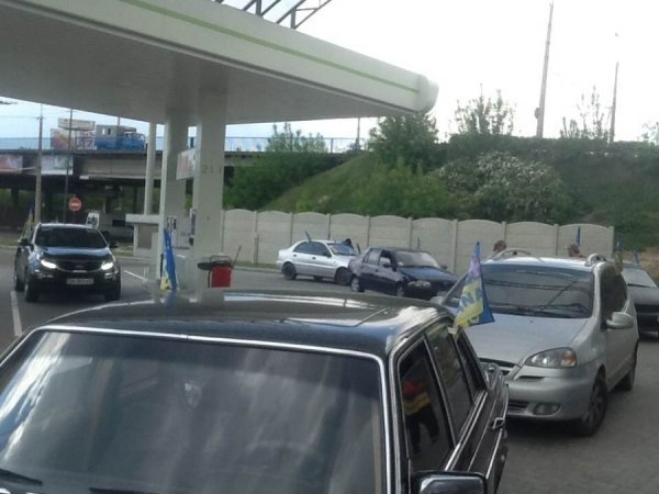 У Луцьку закликають зменшити ціну на пальне