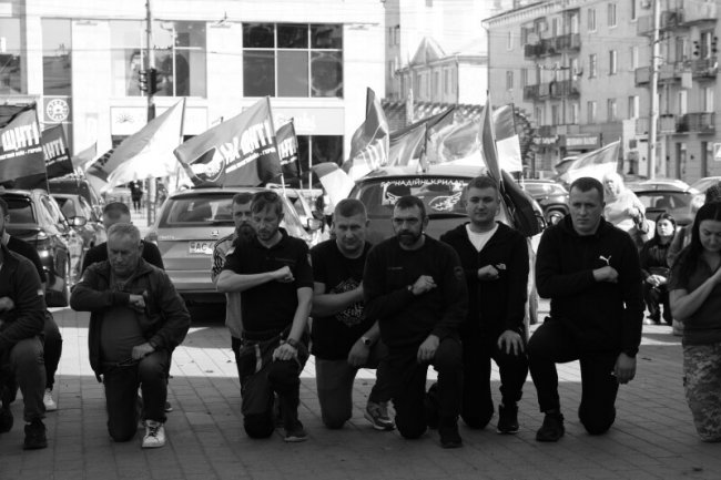 Помер у російському полоні: у Луцьку попрощалися із Героєм Борисом Борисюком