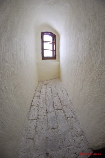 Фото зимового Луцького замку