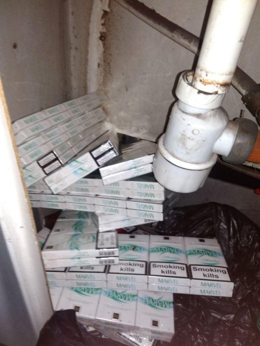 З димком і запашком: на Волині у туалеті польського поїзда знайшли нелегальні цигарки. ФОТО