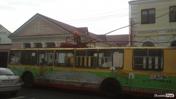 У центрі Луцька – величезний затор. ФОТО