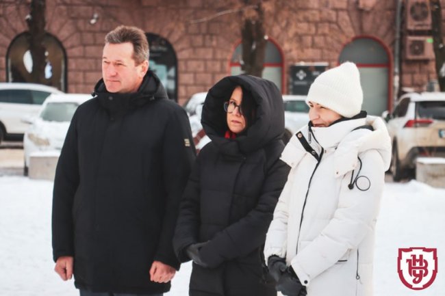 Біля Лесиного вишу відкрили різдвяну шопку. ФОТО