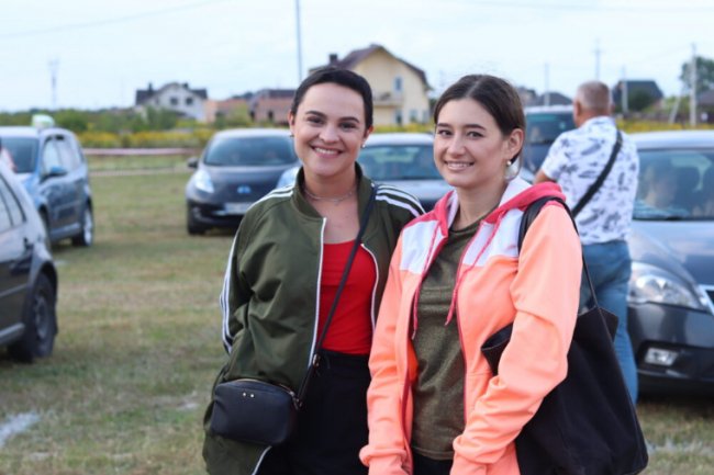 Під Луцьком влаштували автофестиваль. ФОТО