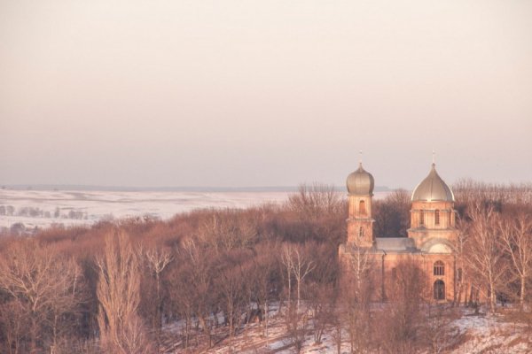 Волинське містечко перетворилося у засніжену казку