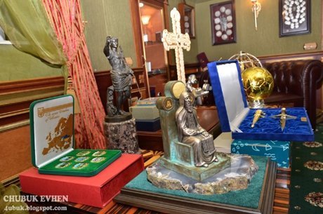 Маєток «самозакоханого Пшонки». ФОТО