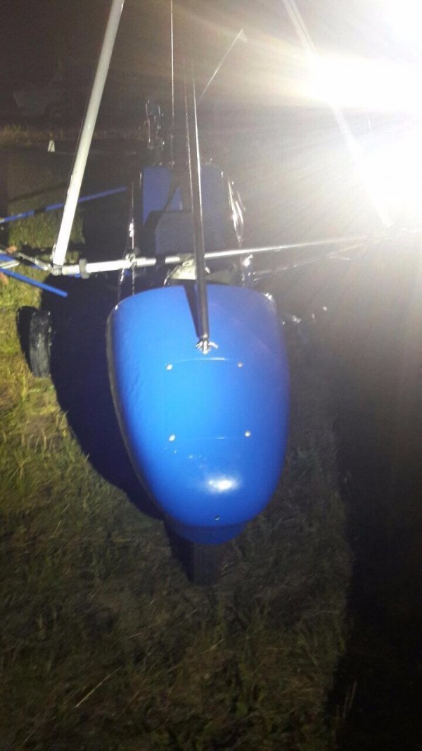 На Волині поблизу кордону виявили осіб з мотодельтапланом. ФОТО