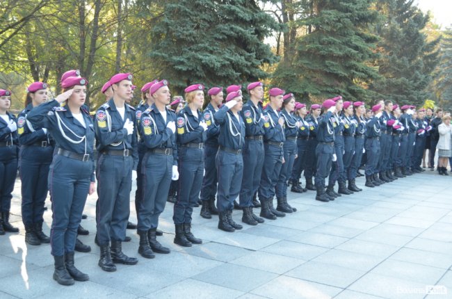 Майбутні правоохоронці: у Луцьку посвятили в ліцеїсти 75 юнаків та дівчат. ФОТО