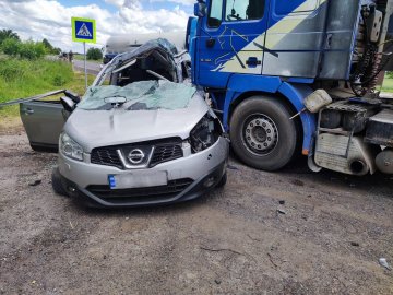 На Волині зіткнулися легковик та вантажівка: є загиблий. ФОТО