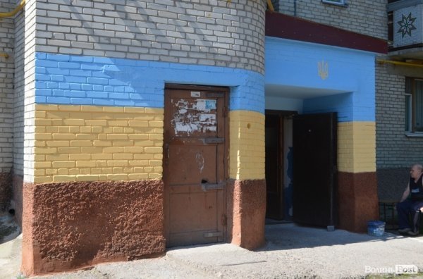 У Луцьку з’явився «бандерівський» під’їзд. ФОТО