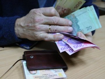 В Україні пенсії призначатимуться автоматично: що для цього потрібно