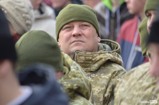 У Луцьку поклали квіти до пам’ятника Шевченку. ФОТО