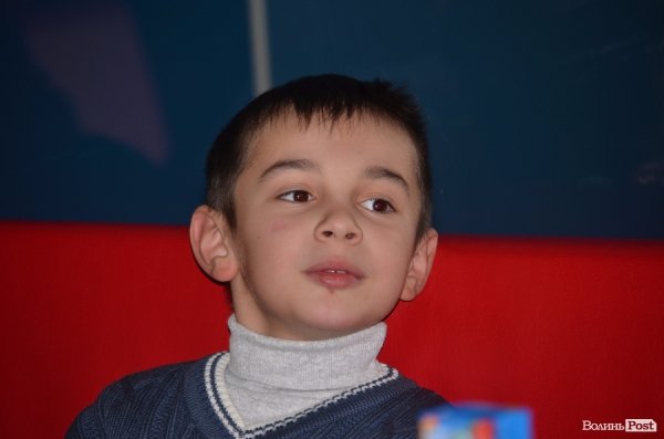 Луцький меценат Андрій Покровський влаштував різдвяне свято для соціально  незахищених діток