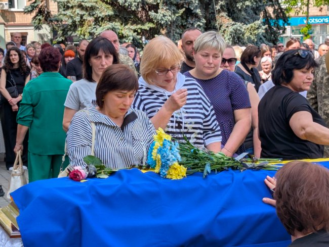 На Волині попрощалися із загиблим Героєм  Володимиром Котиком у день його народження
