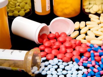 Розповіли, у яких випадках антибіотики можна буде купити без рецепта