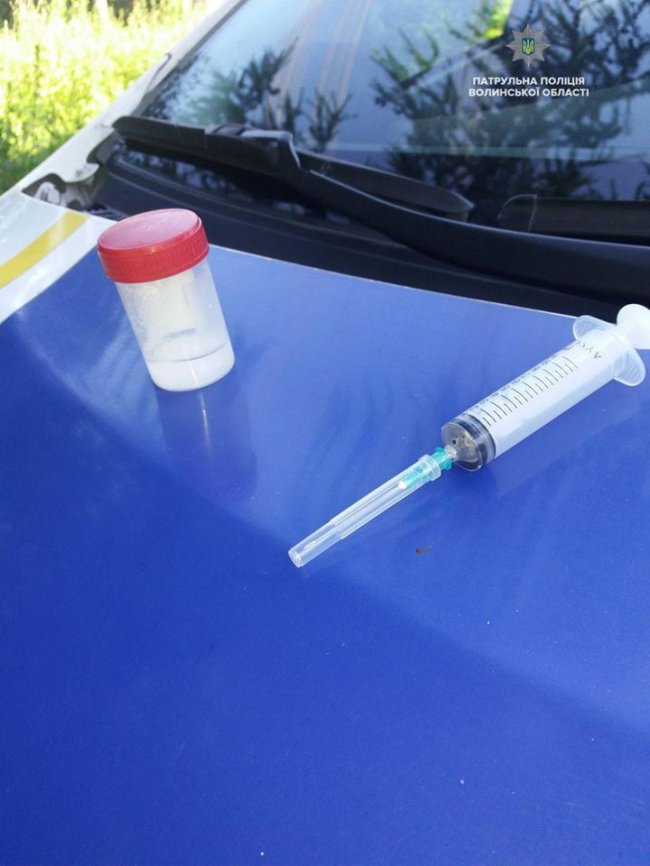 У Луцьку зловили 3-ох людей з наркотиками