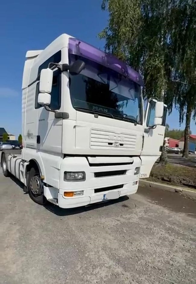 Підприємці волинської громади купили вантажівку для ЗСУ