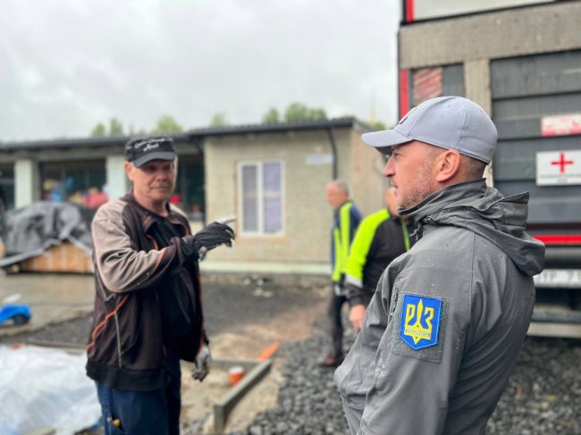 В громаді на Волині будівельники зі Швеції зводять житло для переселенців