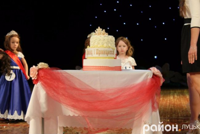 Як у Луцьку обирали «Принца та Принцесу». ФОТО