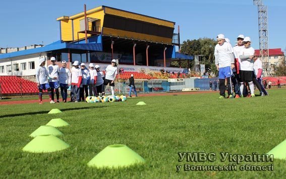 Правоохоронці популяризували здоровий спосіб життя серед луцьких школярів. ФОТО. ВІДЕО