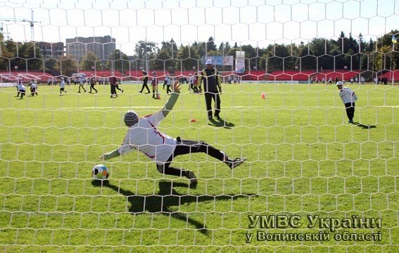 Правоохоронці популяризували здоровий спосіб життя серед луцьких школярів. ФОТО. ВІДЕО