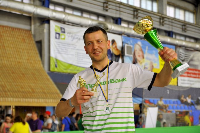 Конкурси, ігри, розваги: як ПриватБанк святкував 25-річчя 