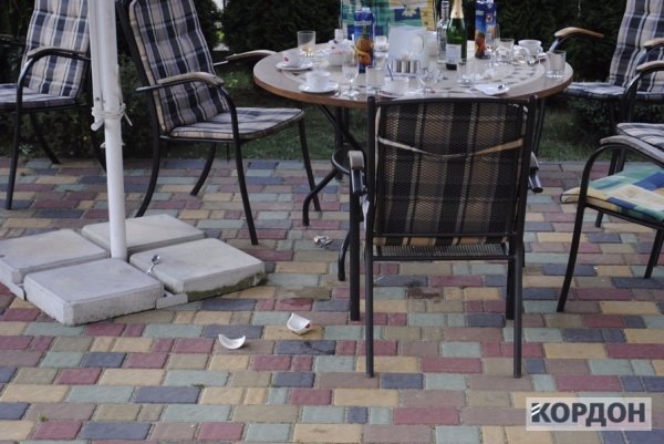 У Світязі побилась п’яна молодь: нападниця залишилась без зубів. ФОТО