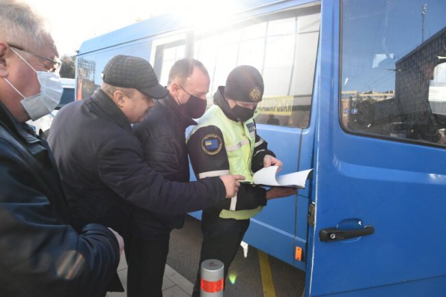 У Луцьку перевіряють приміські та міжміські маршрутки: у чому причина