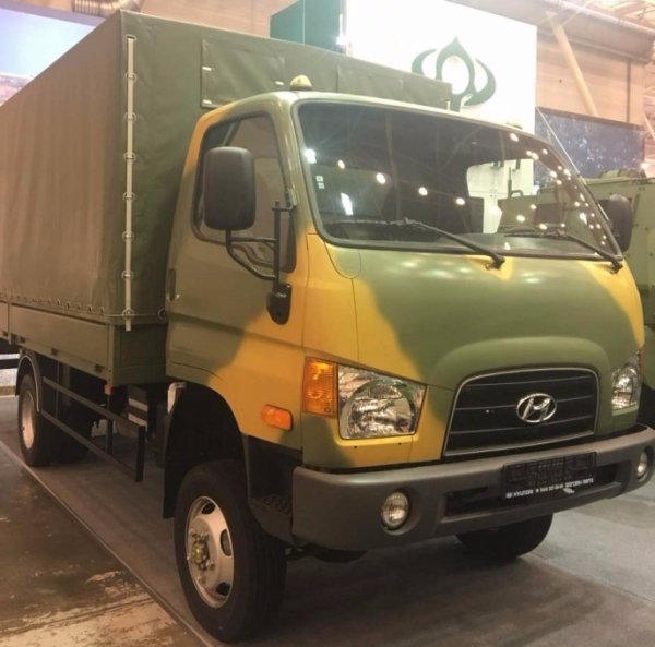 TOYOTA LAND CRUISER 200 GXR -  броньована версія цивільного позашляховика ToyotaLandCruiser 200 GXR, що має рівень захисту відповідно до класу В6 – захист від автоматичної стрілецької зброї калібру 7,62 мм та 2-х вибухів ручної осколкової гранати.