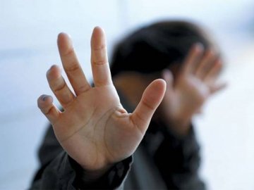 На Волині невідомі напали на хлопчика