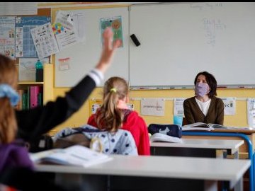 У МОЗ повідомили, хто відповідатиме за виявлення випадків коронавірусу серед школярів