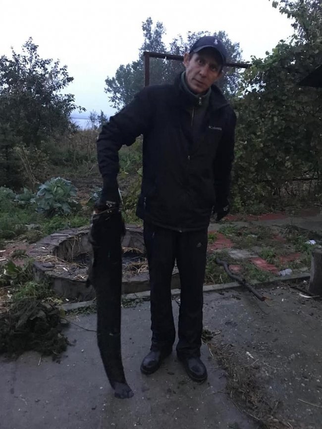 Волинянин спіймав гігантського сома. ФОТО