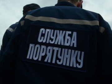 На Волині врятували людину, яка впала у  ліфтову шахту 
