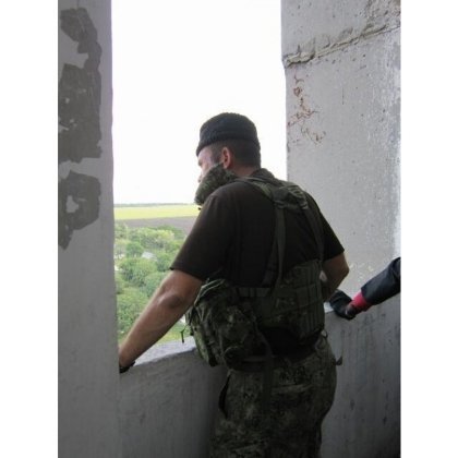 У Шахтарську бойовики фотографуються на фоні мертвих українських військових. ФОТО. ВІДЕО