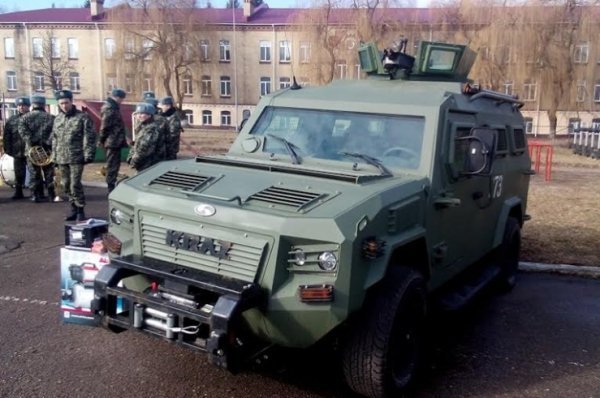 Луцьких прикордонників проводжали на Схід. ФОТО