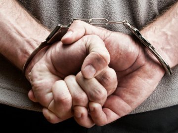 На Волині з кладовища вкрали огорожу