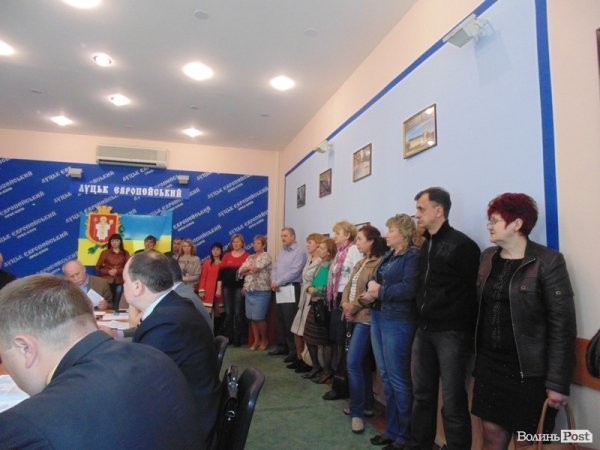 Протест «Варшавки»: депутатів просять не забирати землю в облспоживспілки