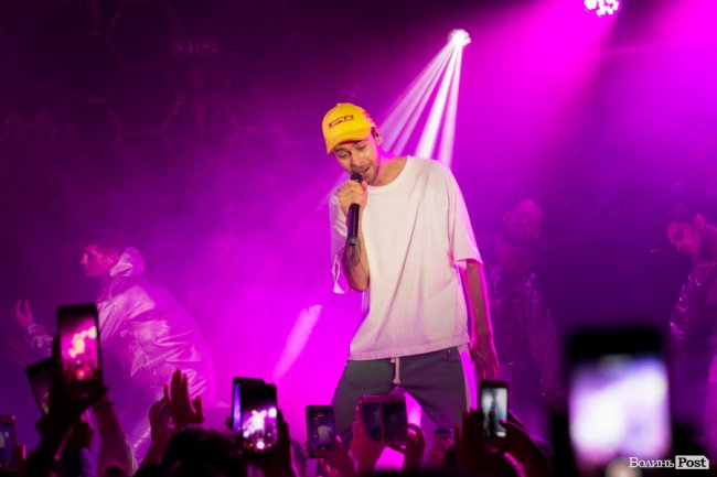 У луцькій «Опері» відгримів концерт Макса Барських. ФОТОРЕПОРТАЖ