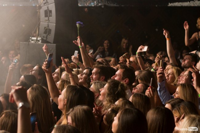 У луцькій «Опері» відгримів концерт Макса Барських. ФОТОРЕПОРТАЖ