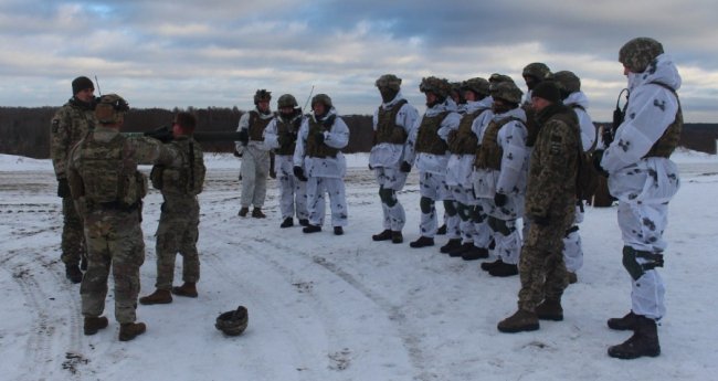 Волинські військові випробували гранатомети зі США. ФОТО