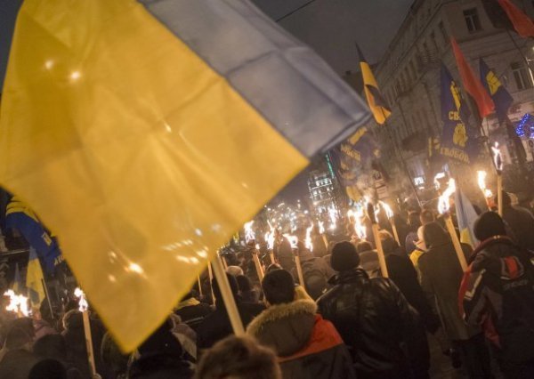 У Києві націоналісти влаштували смолоскипну ходу на честь Бандери. ФОТО
