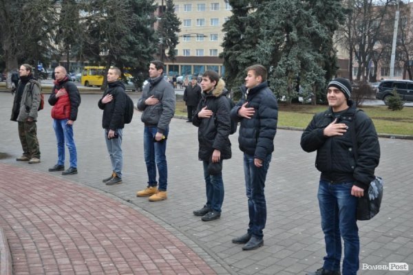 У центрі Луцька – акція до Дня Соборності. ФОТО