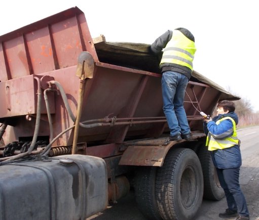 Де на Волині «латають» дороги