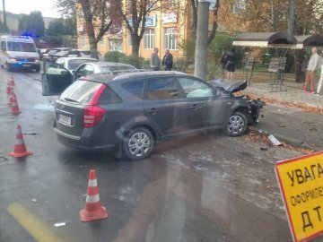 Муніципали оприлюднили відео резонансної аварії в Луцьку