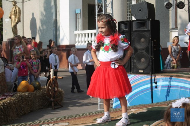 У Нововолинську вибрали найкращу юну красуню міста. ФОТО